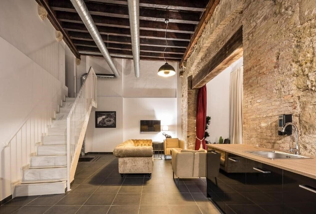 Фото Mon Suites San Nicolas 3*