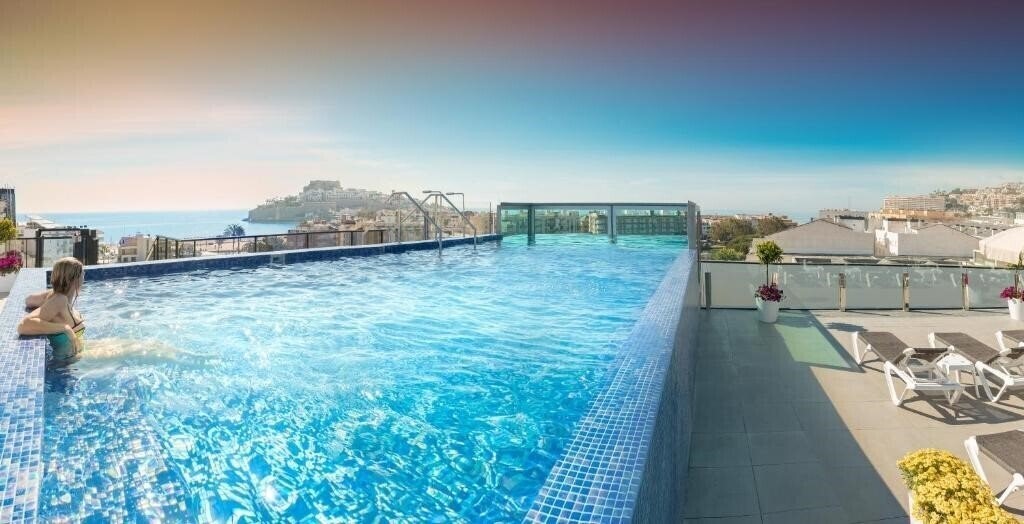 Фото RH Don Carlos Hotel & SPA 4*