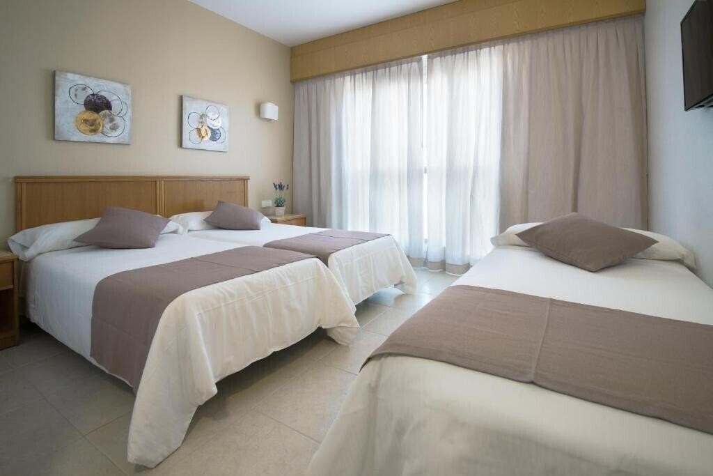 Фотографія Hotel Albatros Gandia 3*
