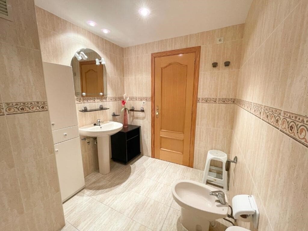 Фотографія Apartamentos Canet De Berenguer 3000 3*