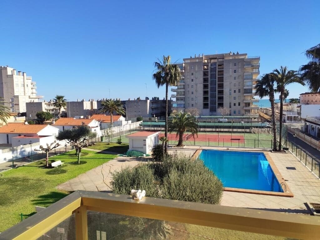 Изображение Apartamentos Mediterraneo 3000 Peniscola 2*