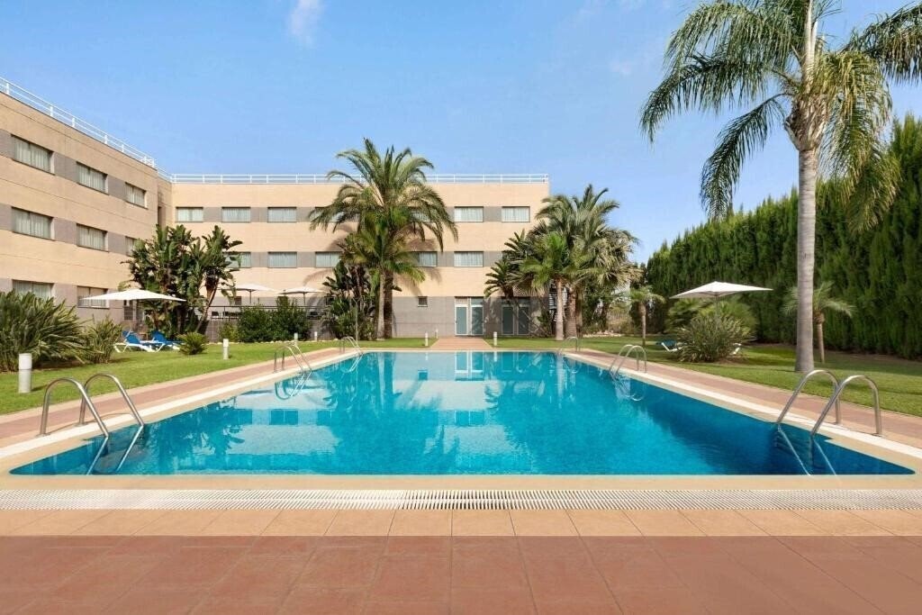 Фотография Ramada By Wyndham Valencia Almussafes 3*