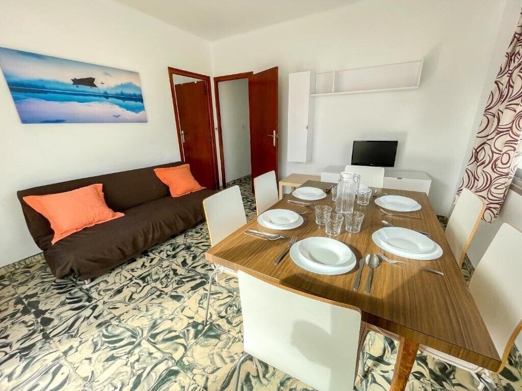 Отель Apartamentos Gandia Daimuz 3000 2*