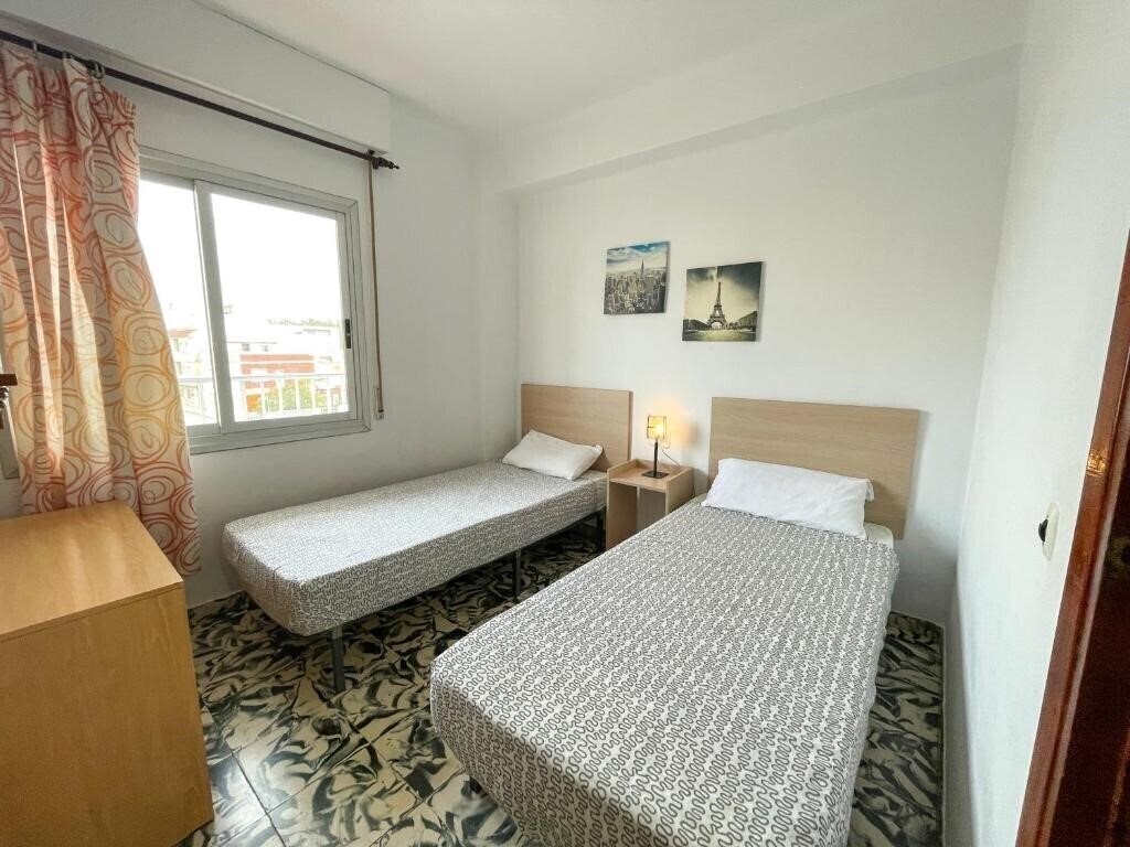 Фотография Apartamentos Gandia Daimuz 3000 2*