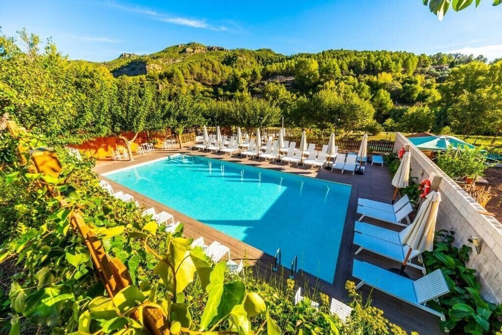 Отель Rosaleda Del Mijares 3*