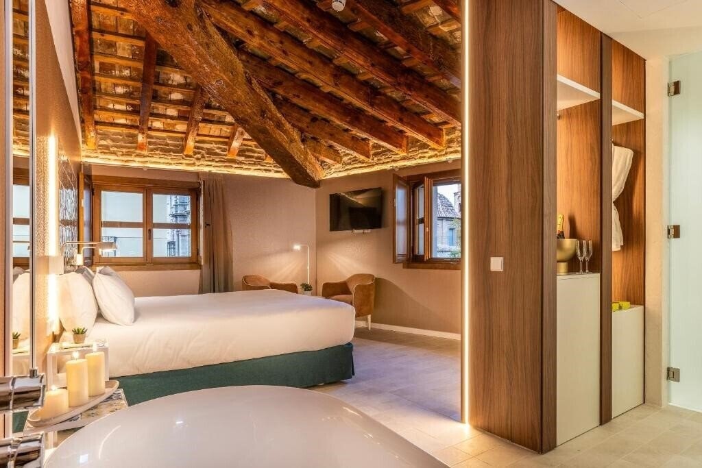 Фотографія Axel Hotel Valencia Adults Only 4*