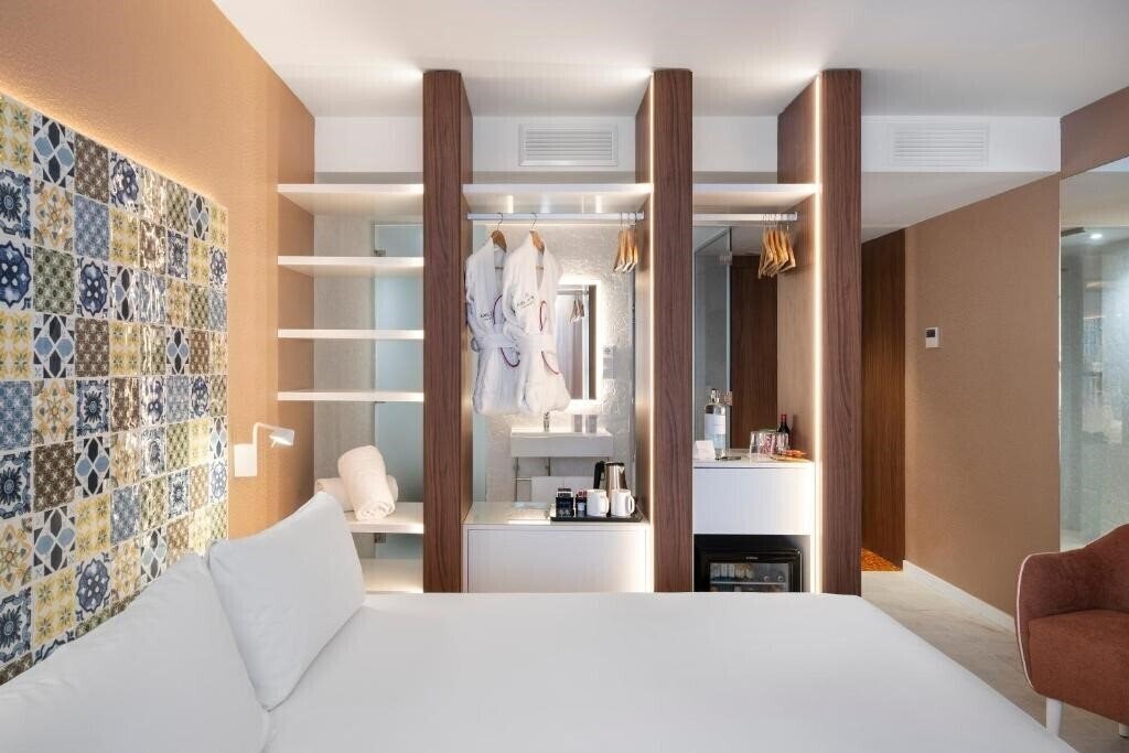 Картинка Axel Hotel Valencia Adults Only 4*