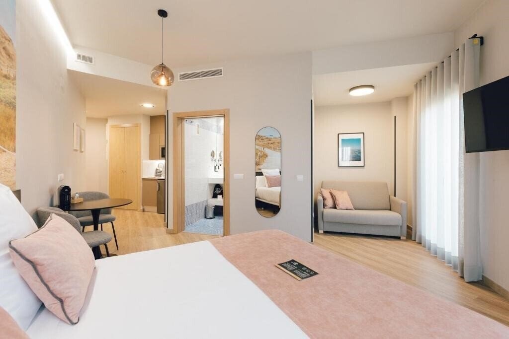 Картинка Palau Suites & Apartments Valencia 4*