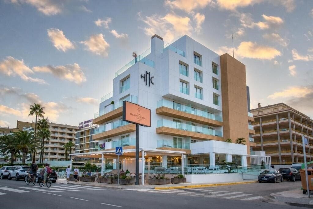 Готель Hotel Maria Cristina 4*