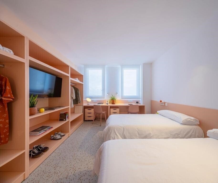 Фото Valencia Tower 3*