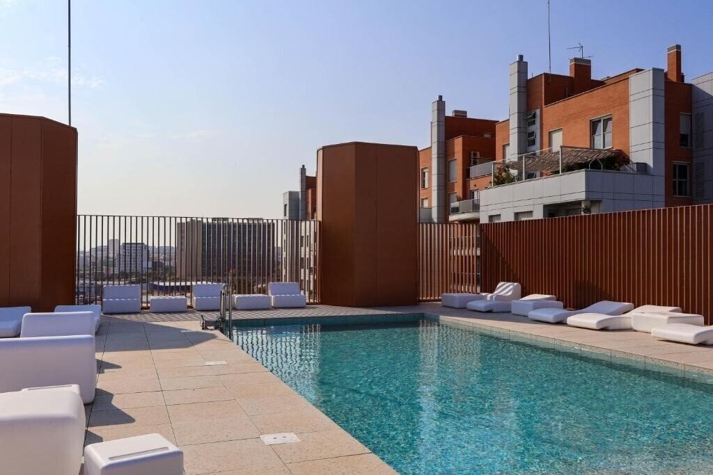 Отель Valencia Tower 3*