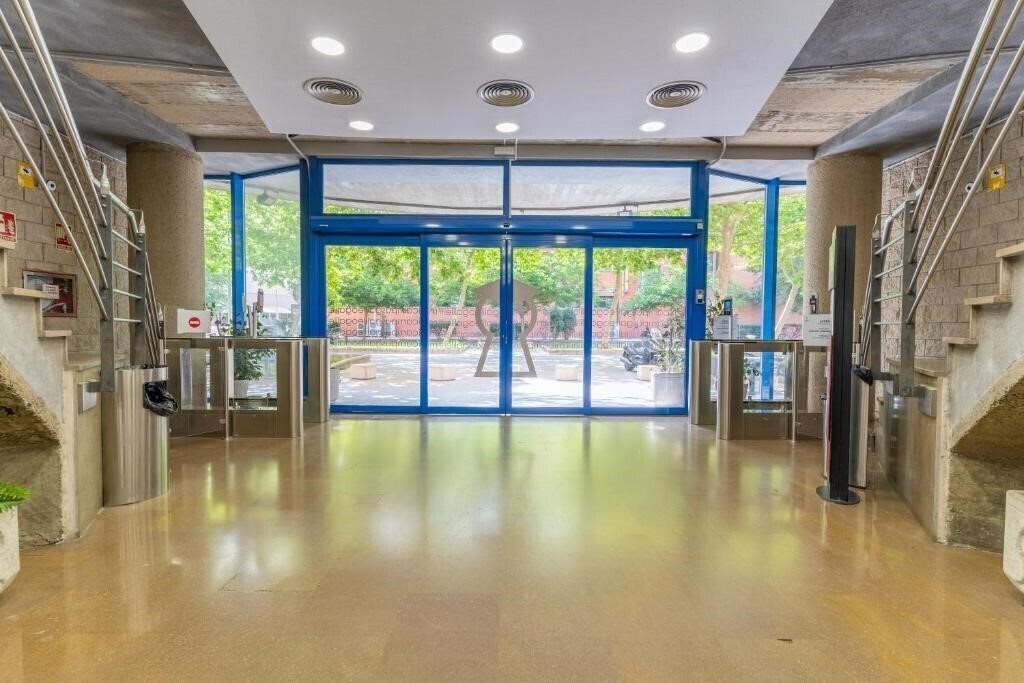 Изображение Albergue Juvenil Colegio Mayor Galileo Galilei 3*
