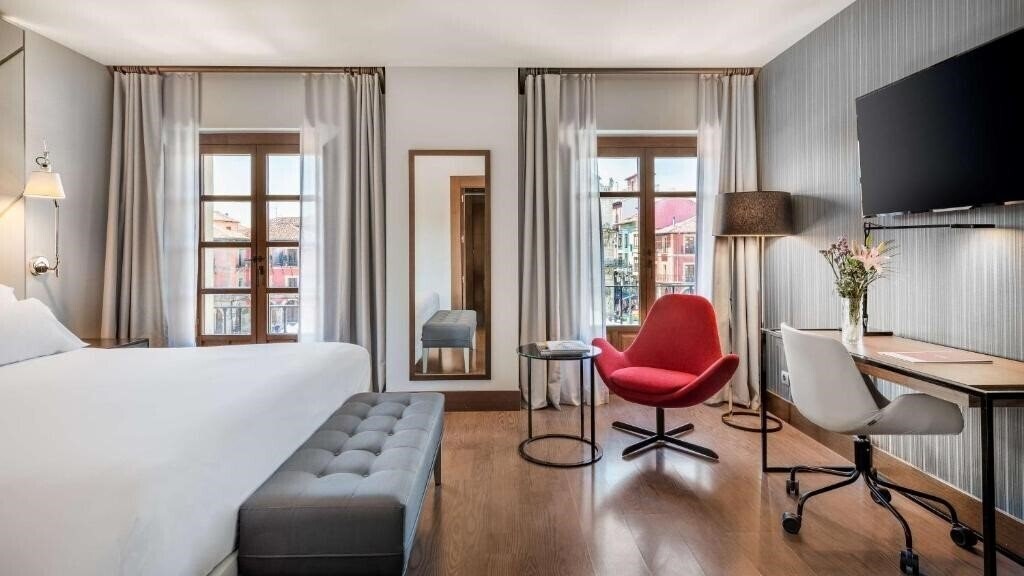 Фото Nh Collection Leon Plaza Mayor 4*