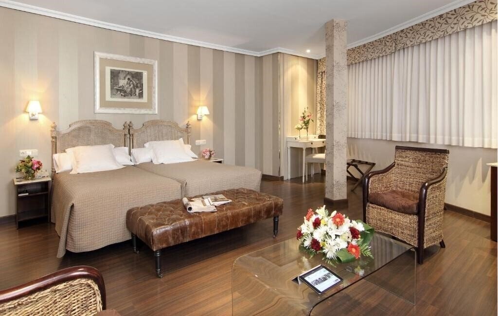 Фото Hotel Zenit Imperial 4*