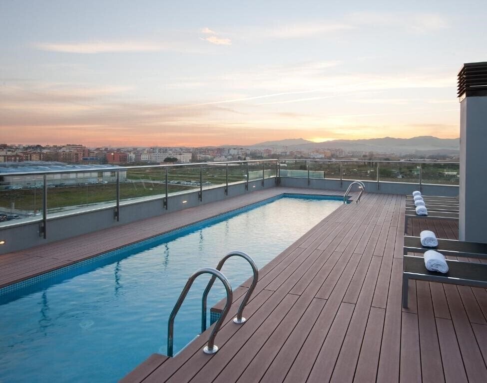 Готель Doubletree By Hilton Girona 4*
