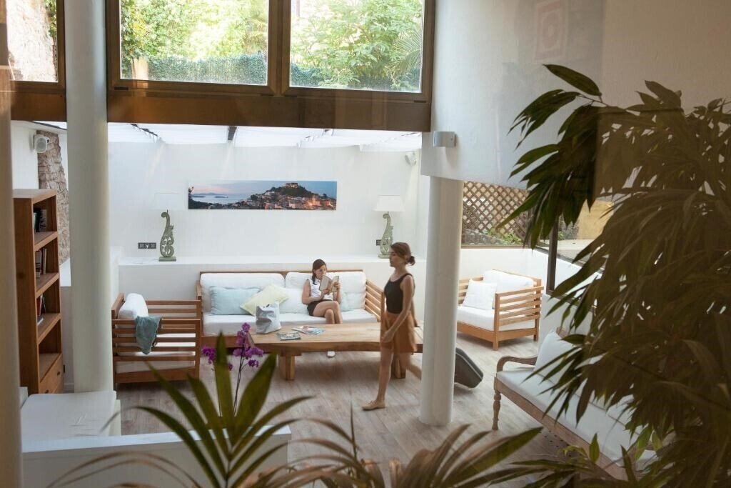 Зображення El Petit Convent 3*