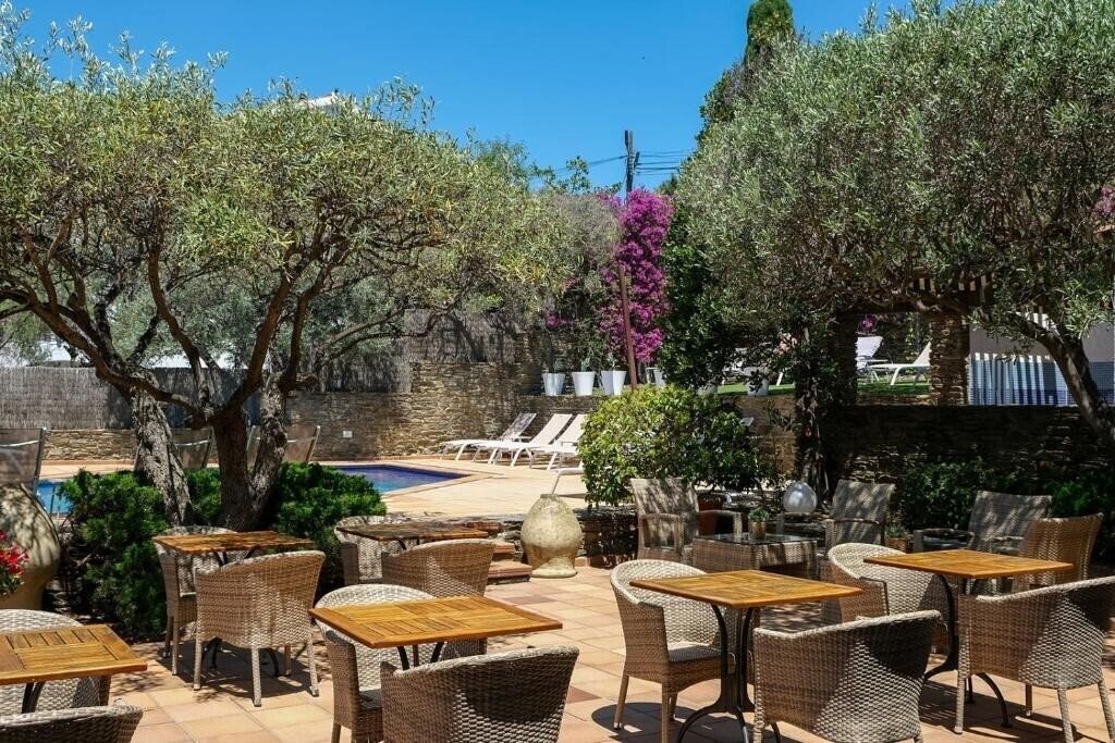 Картинка Hotel Blaumar Cadaques 3*