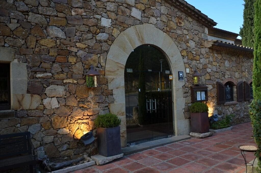 Готель Restaurant Galena Mas Comangau 4*