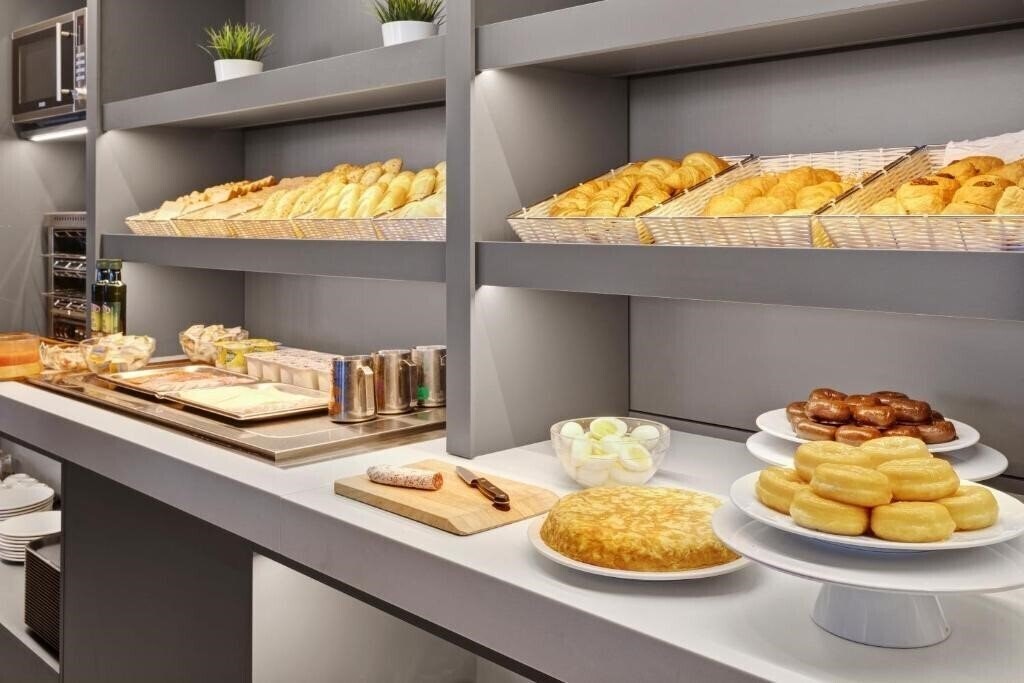 Изображение B&B Hotel Girona 2 2*