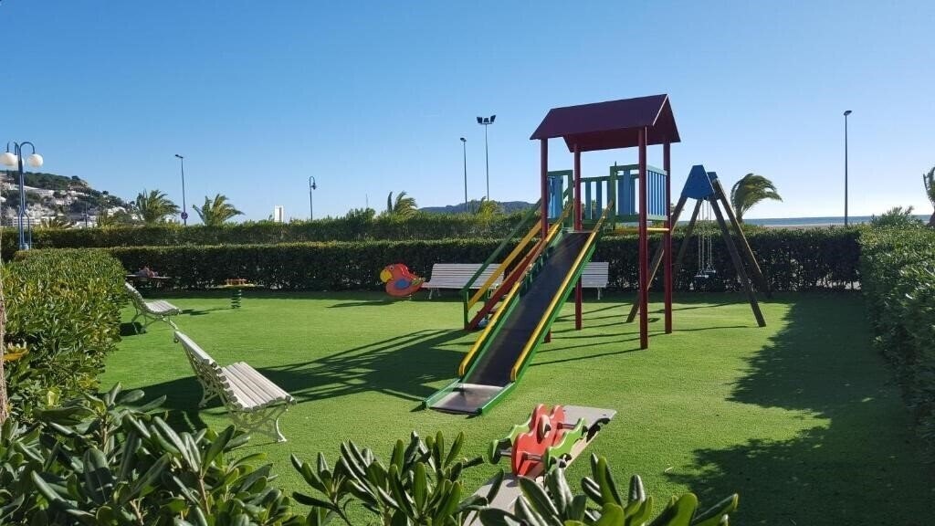 Фотографія Apartaments Agencia Garganta 3*