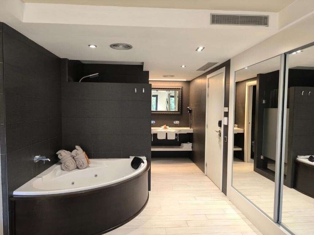Фото Hotel SPA La Terrassa 3*