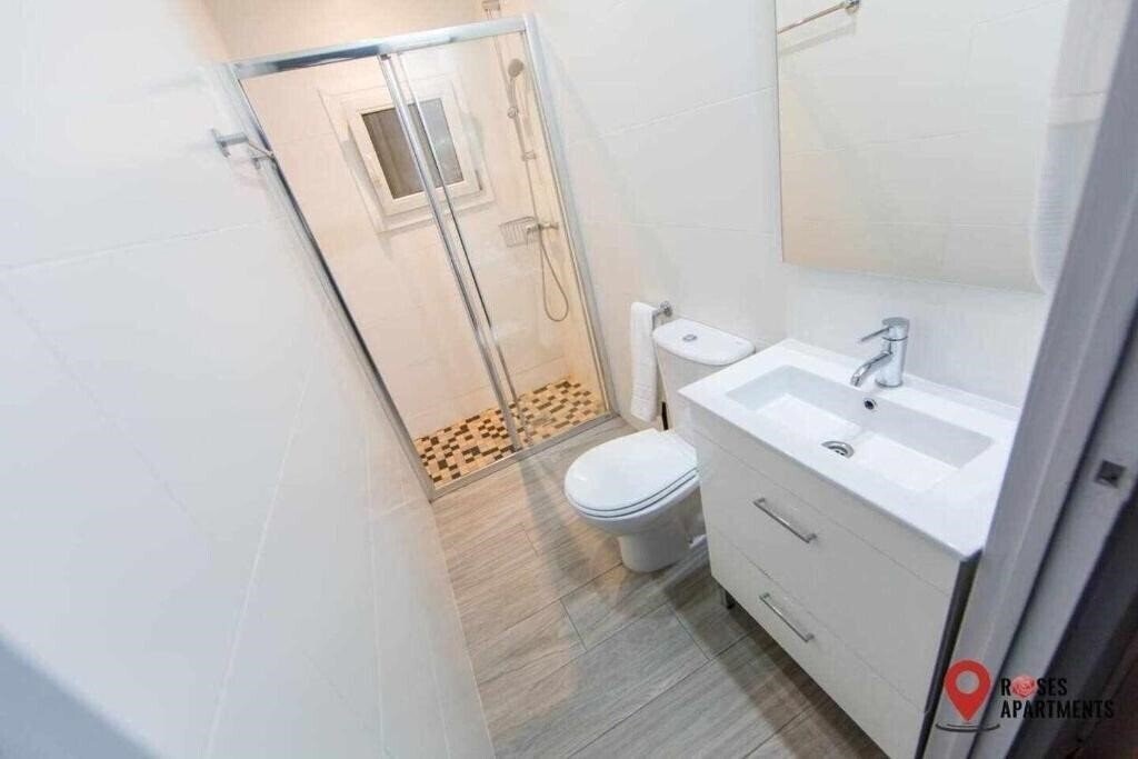 Фотография Apartment Roses 2*