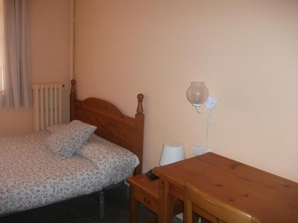 Изображение Hostal Porta de Nuria 3*