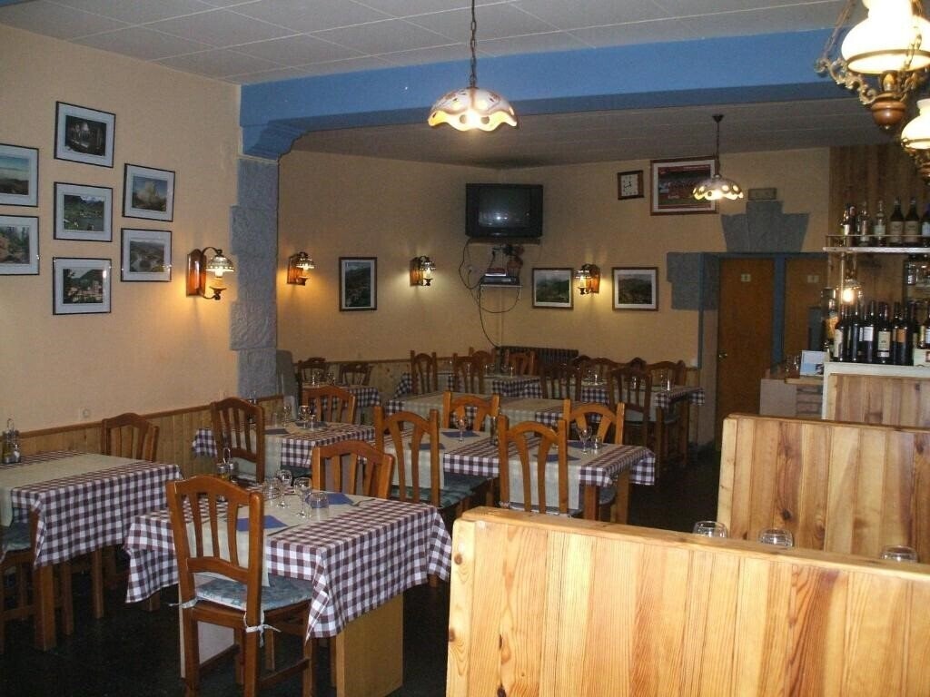 Изображение Hostal Porta de Nuria 3*