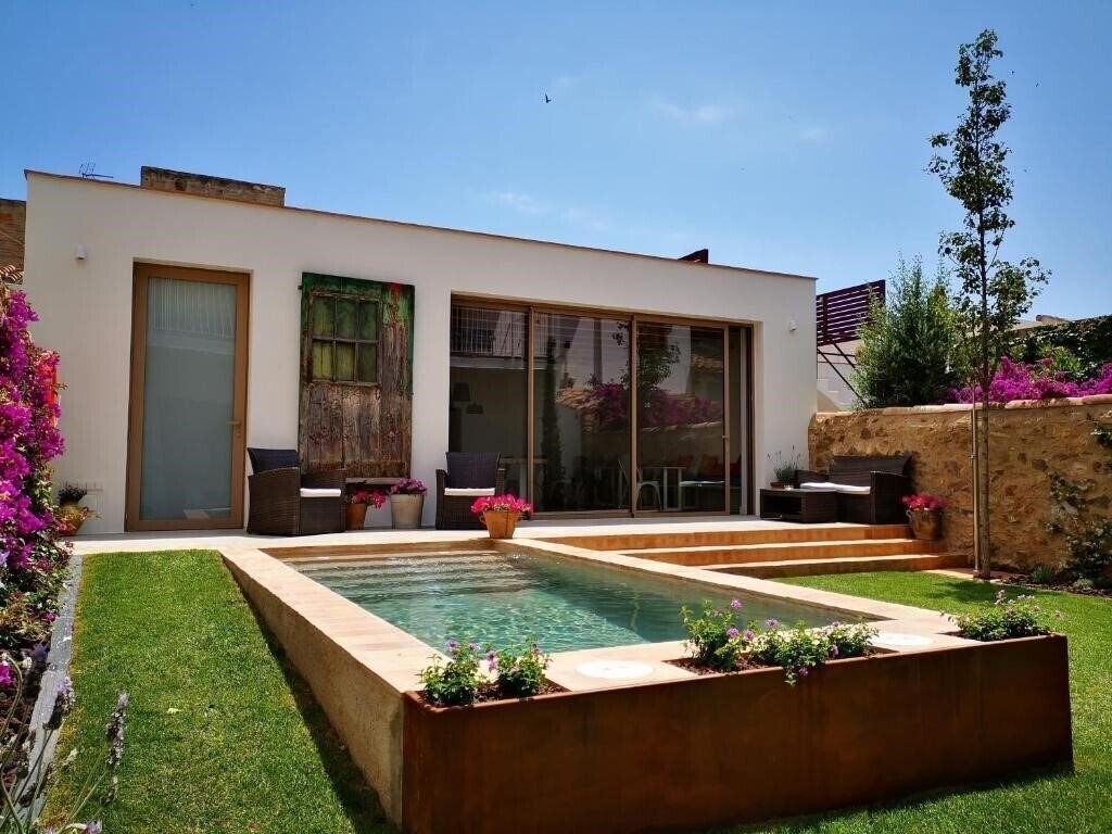 Отель Can Liret 3*