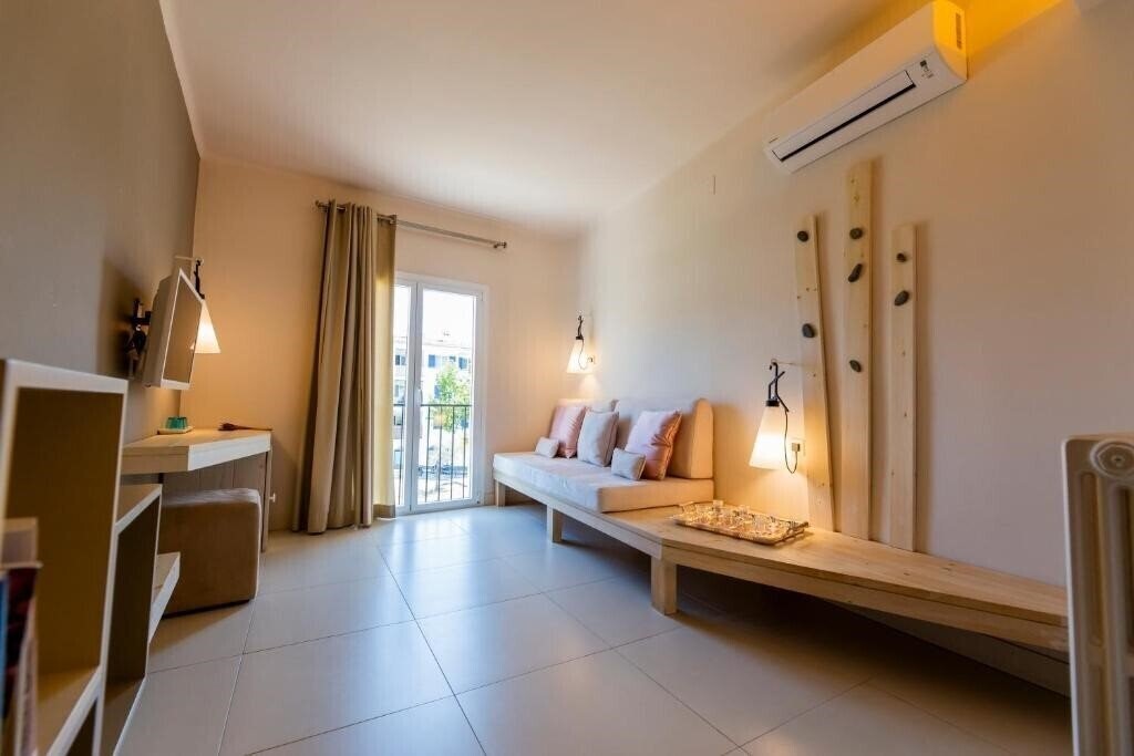 Фото Tarongeta 2*