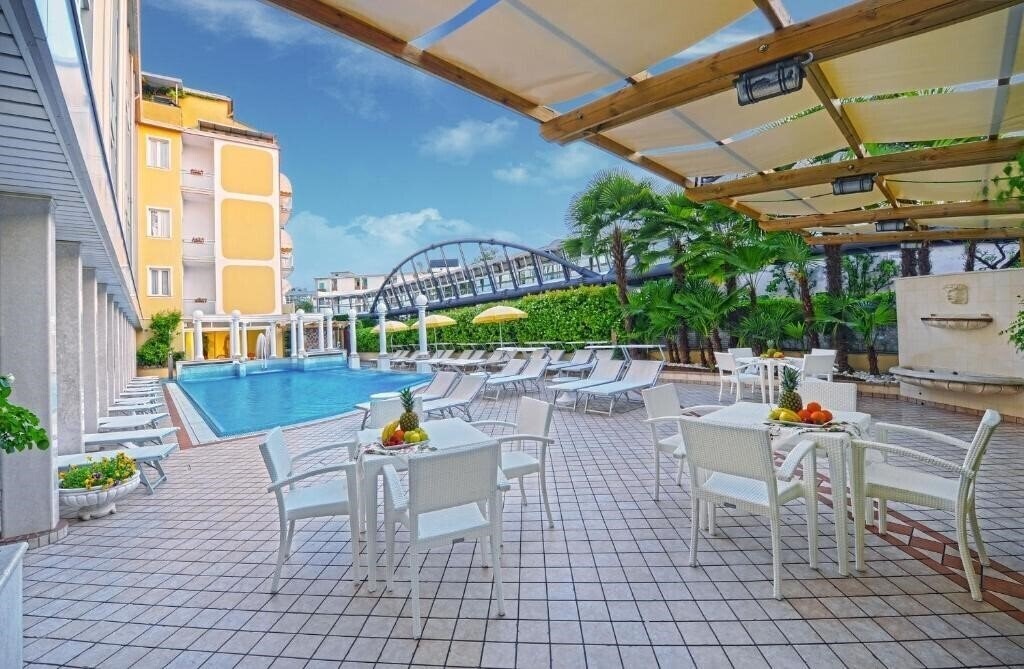 Отель Hotel Aurora Terme 3*