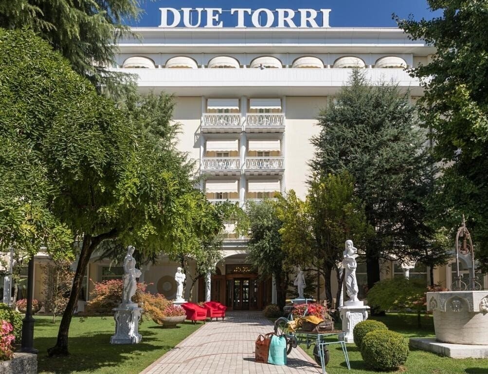 Готель Terme Due Torri 5*