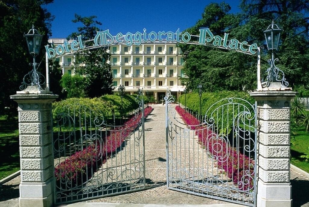 Картинка Palace Meggiorato 4*