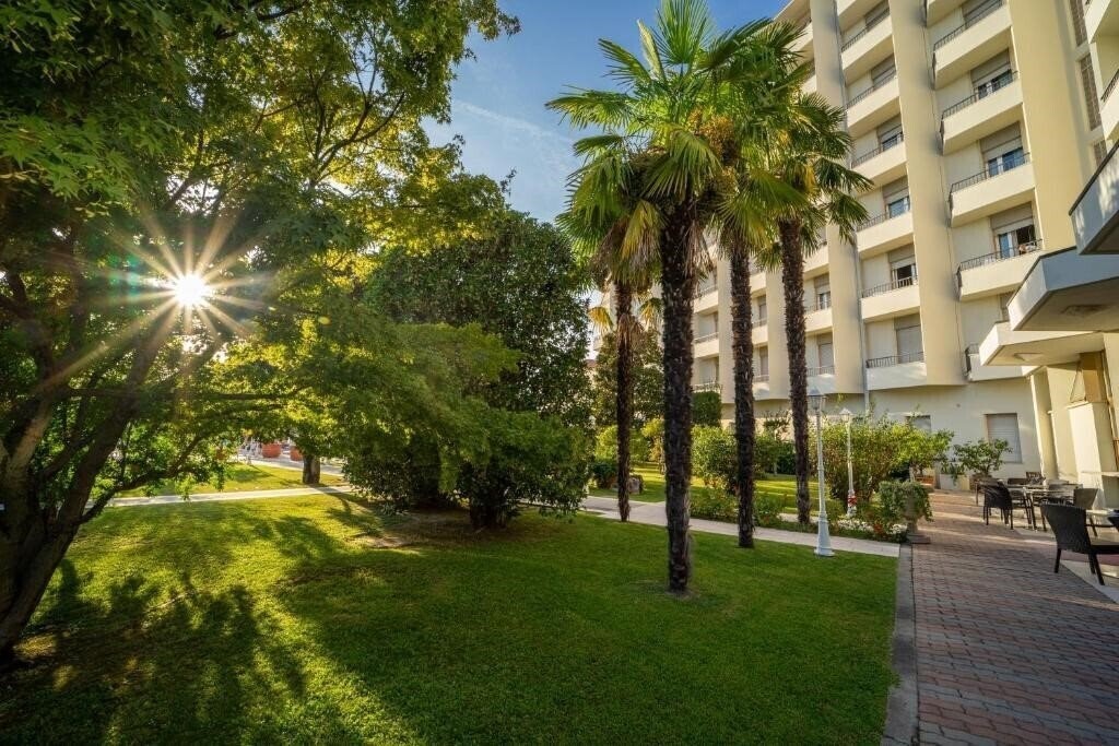 Изображение Ariston Molino Buja 4*