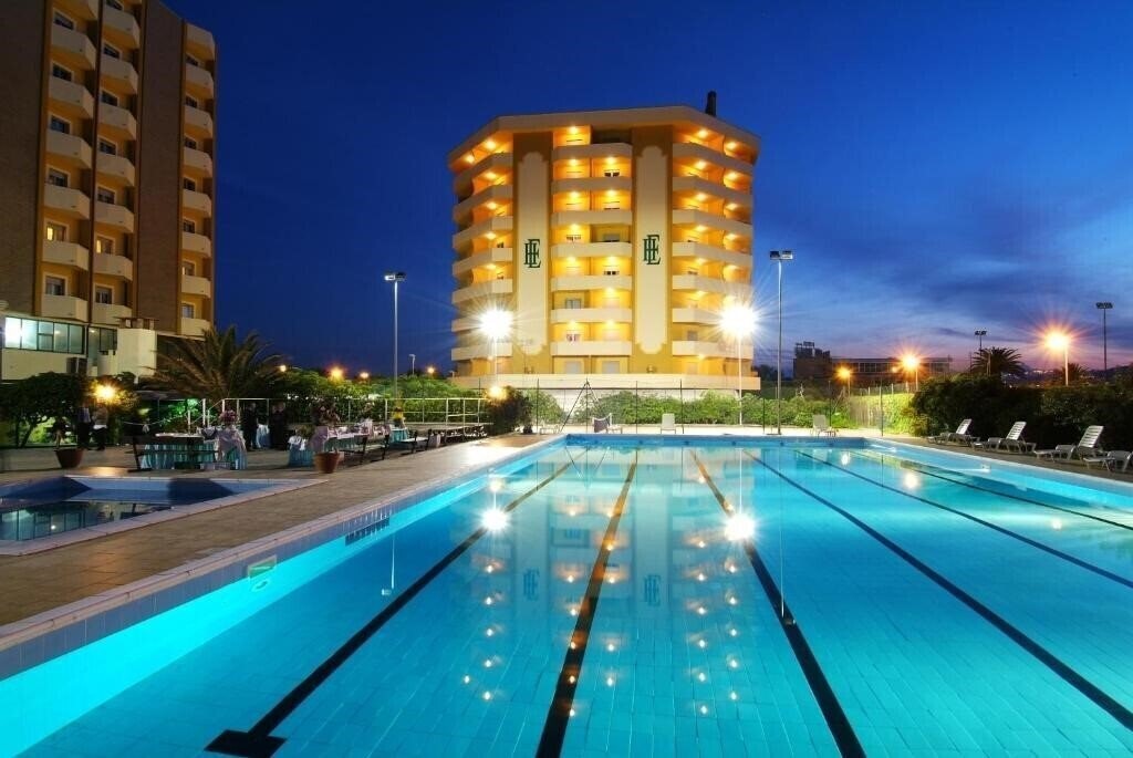 Фотография Grand Eurhotel 3*