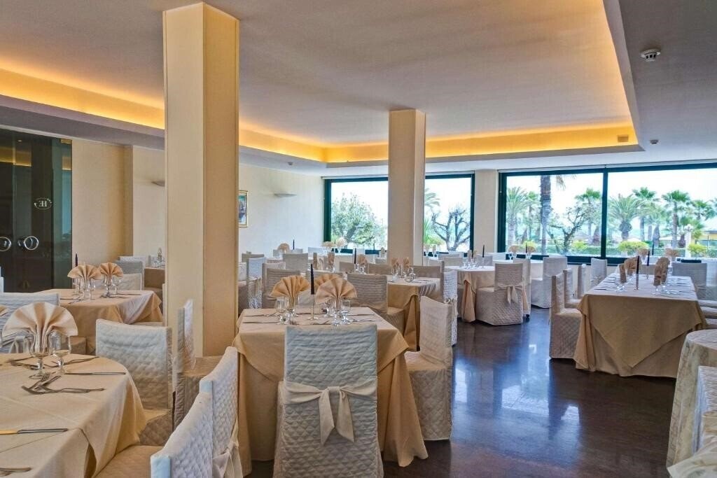Изображение Hotel Europa Beach Village 4*
