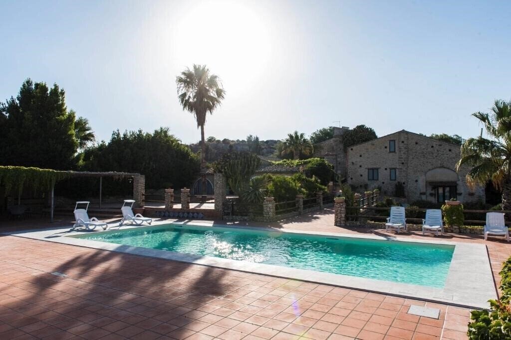 Фотографія Agriturismo Baglio Lauria 4*