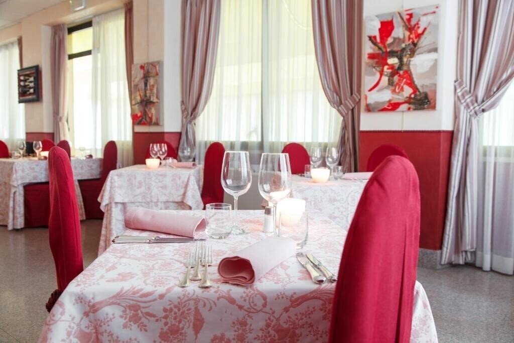 Готель Rosa 3*