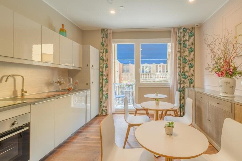 Изображение B&B H68 3*