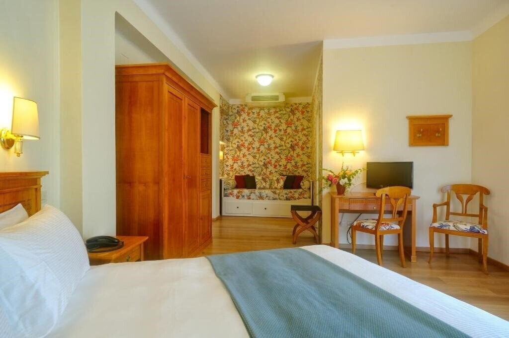 Зображення Majestic 3*