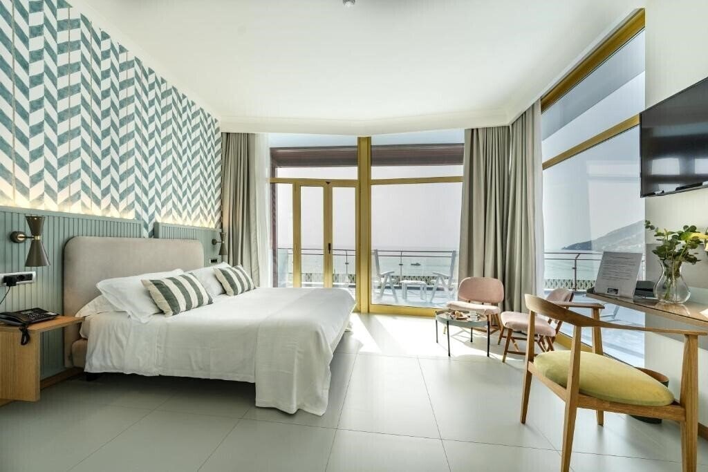 Картинка Reginna Palace 4*