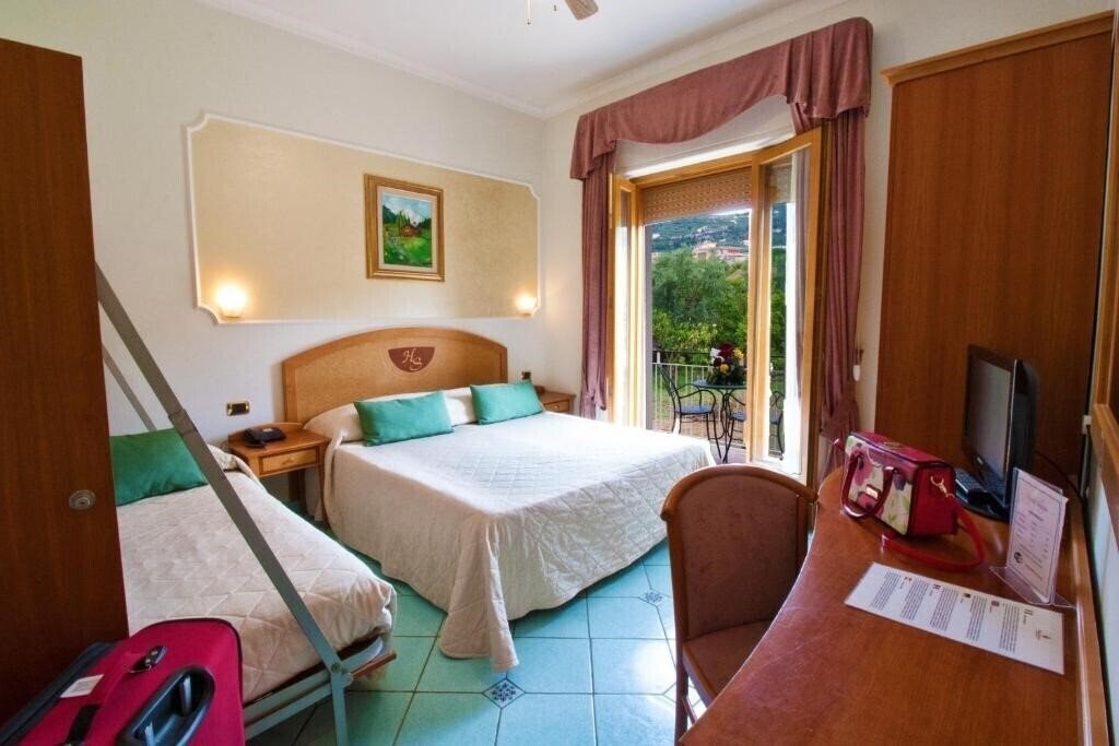 Готель Hotel Savoia Sorrento 3*