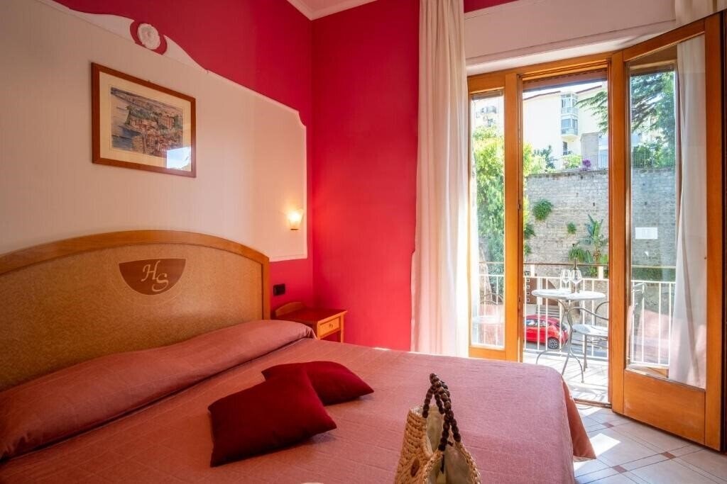 Картинка Hotel Savoia Sorrento 3*