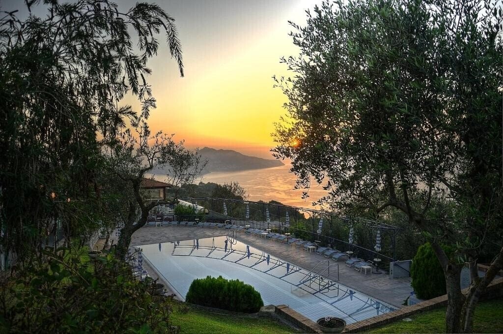 Отель Gocce Di Capri Hotel & Residence 3*