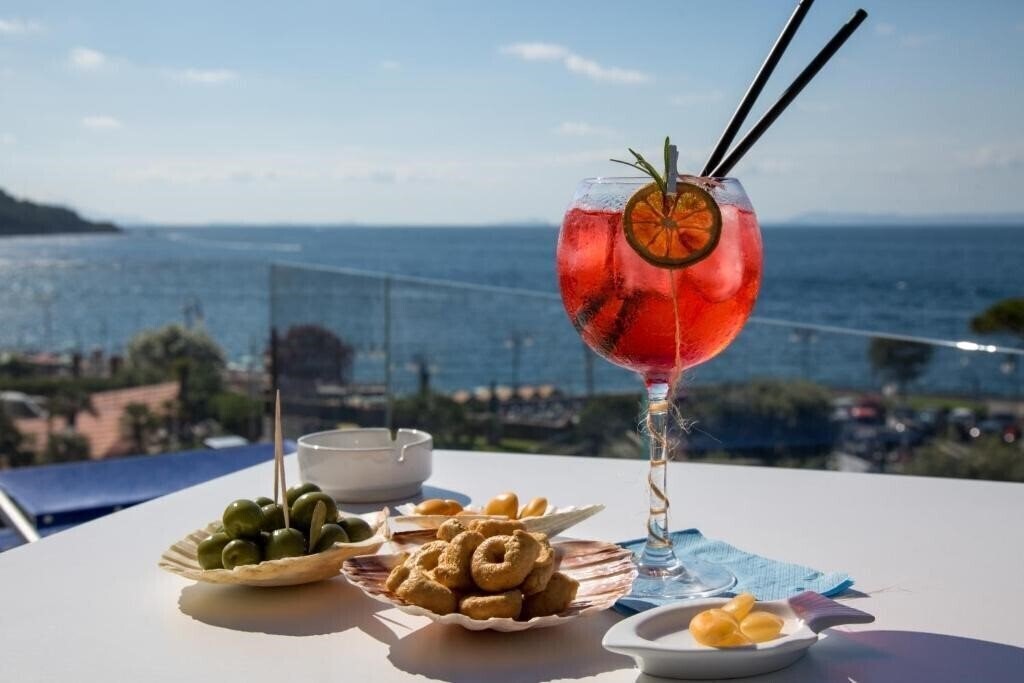 Фотографія Il Faro Hotel Sorrento 3*