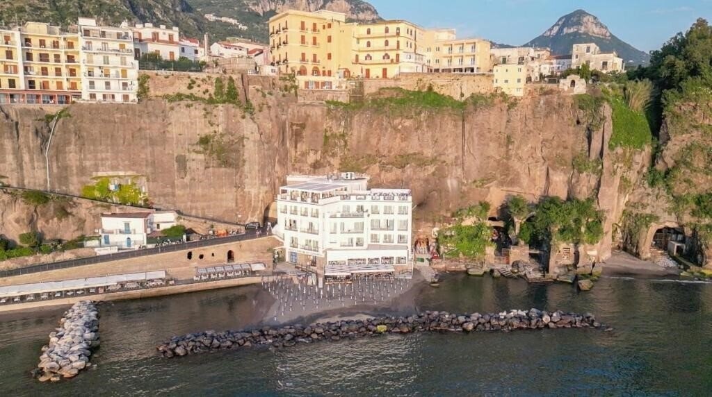 Фото Giosue'A Mare Meta di Sorrento 3*