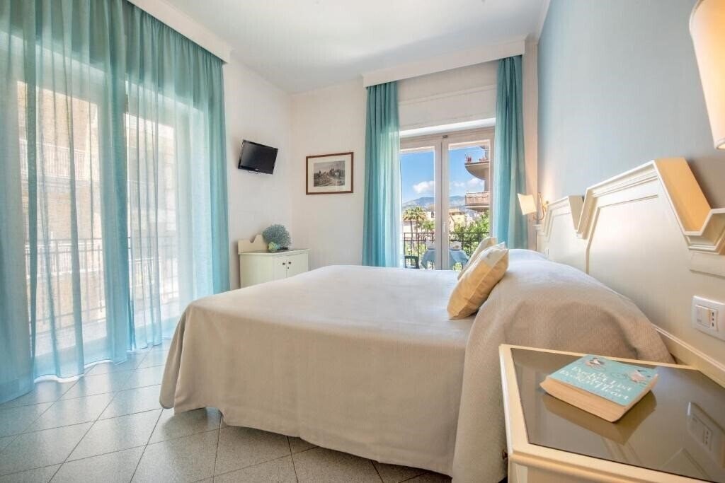 Фото Ascot Hotel Sorrento Centre 4*