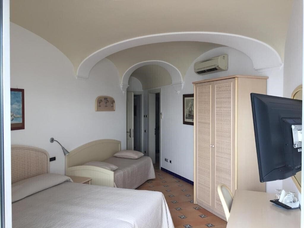 Фотографія Hotel Bellevue Suite 3*