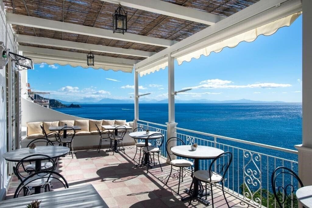 Отель Maresca Hotel Praiano 3*