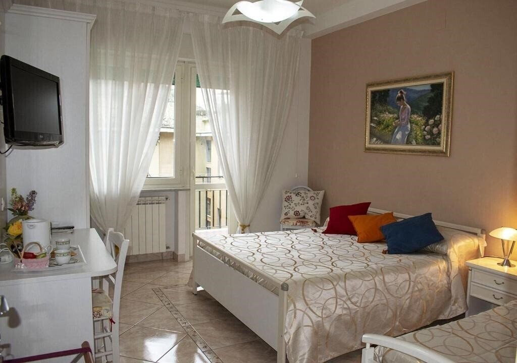 Готель La Casa D'a Mare (Maiori) 3*